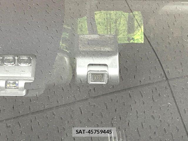 Toyota VOXY 2019-02 7360404-6