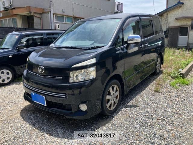 Toyota VOXY 2009-05 7360436-2