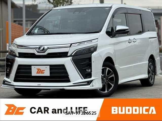 Toyota VOXY 2018-02 7360411-0