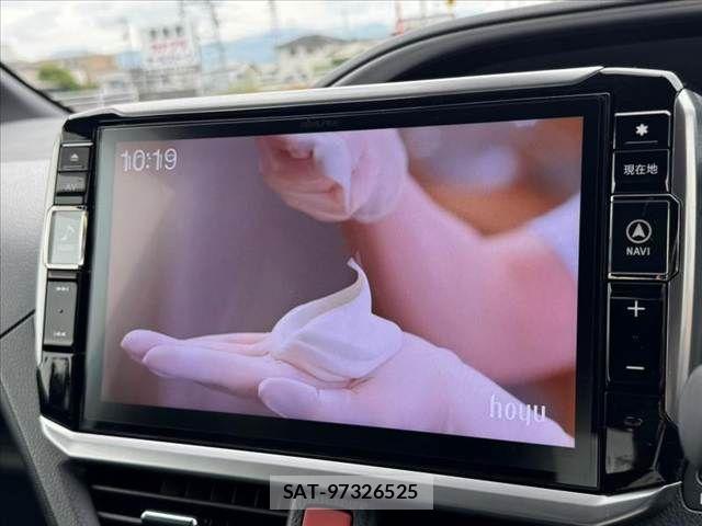Toyota VOXY 2018-02 7360411-20