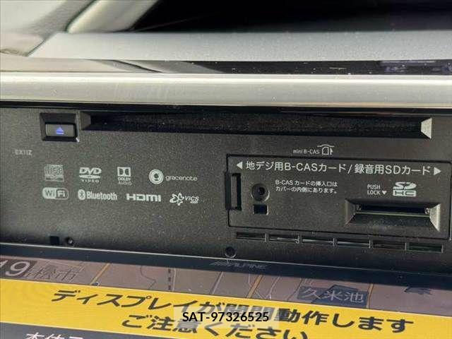 Toyota VOXY 2018-02 7360411-21