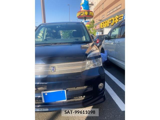 Toyota VOXY 2005-06 7360430-1