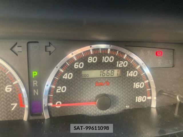 Toyota VOXY 2005-06 7360430-18