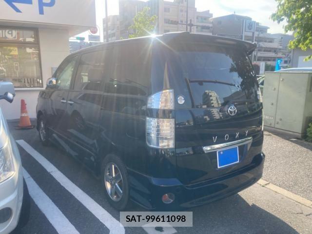 Toyota VOXY 2005-06 7360430-6