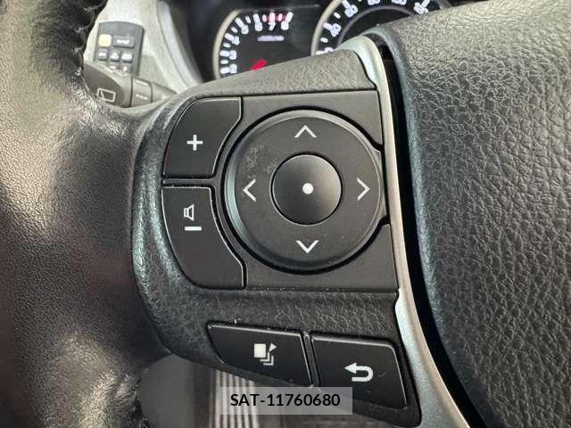 Toyota VOXY 2016-08 7360420-13