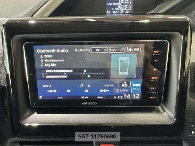 Toyota VOXY 2016-08 7360420-18