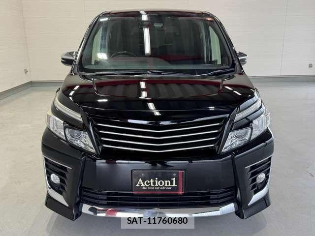 Toyota VOXY 2016-08 7360420-2