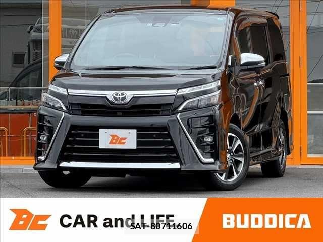 Toyota VOXY 2021-12 7360393-0