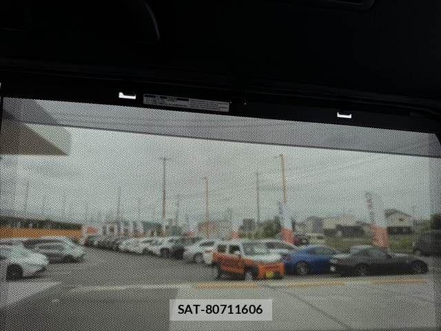 Toyota VOXY 2021-12 7360393-27
