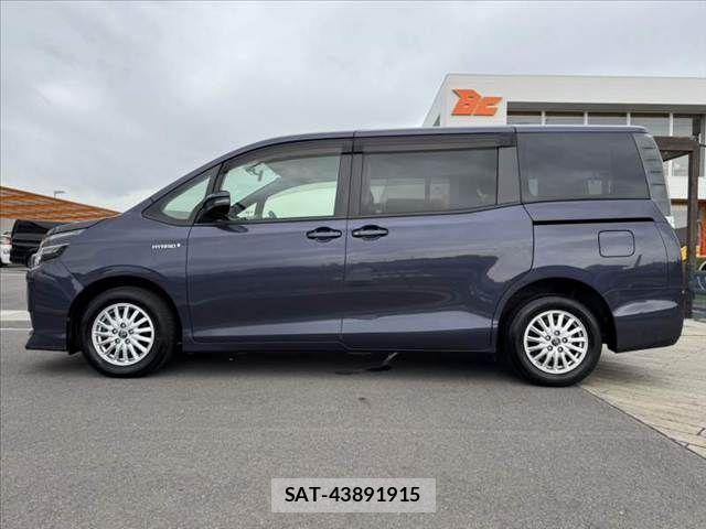 Toyota VOXY 2014-06 7360435-10