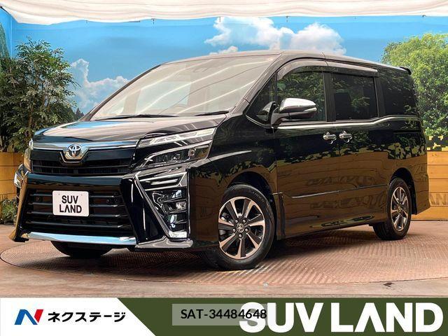 Toyota VOXY 2021-04 7360395-0