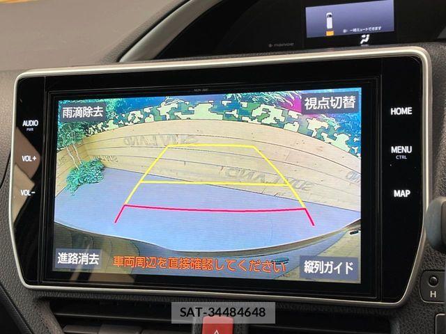 Toyota VOXY 2021-04 7360395-4