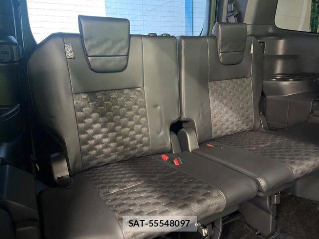 Toyota VOXY 2024-10 7360381-9