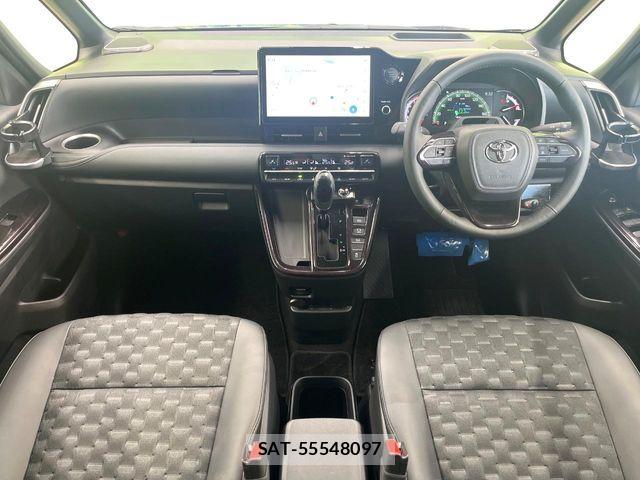 Toyota VOXY 2024-10 7360381-1
