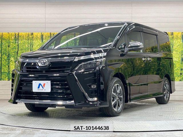 Toyota VOXY 2021-07 7360396-16