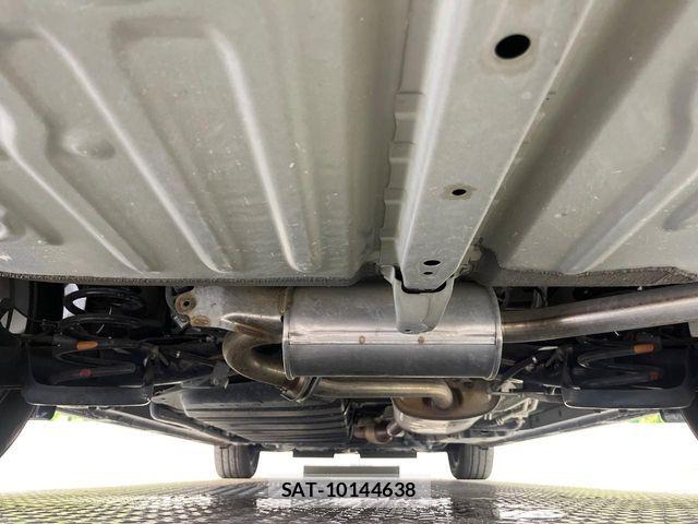Toyota VOXY 2021-07 7360396-19