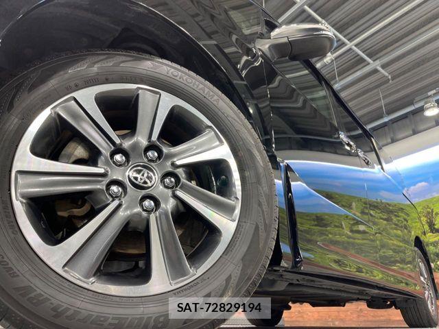 Toyota VOXY 2019-10 7360392-13