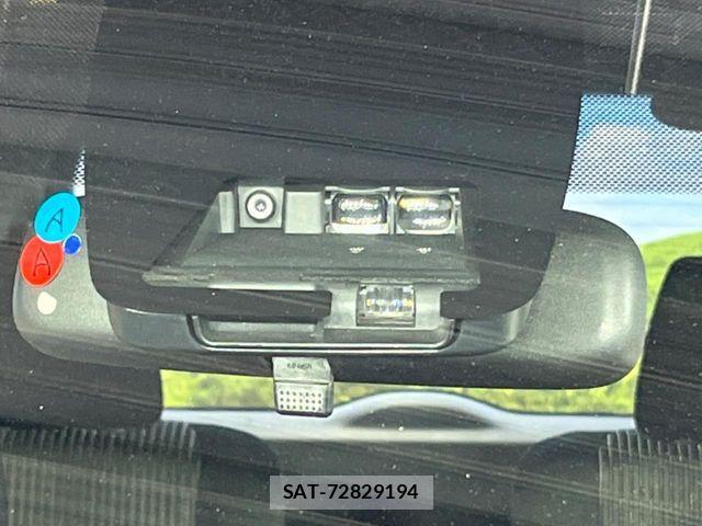 Toyota VOXY 2019-10 7360392-5