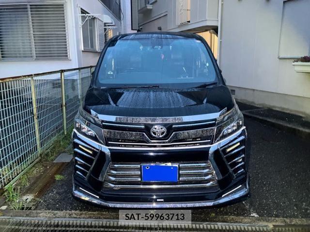 Toyota VOXY 2018-04 7360415-0