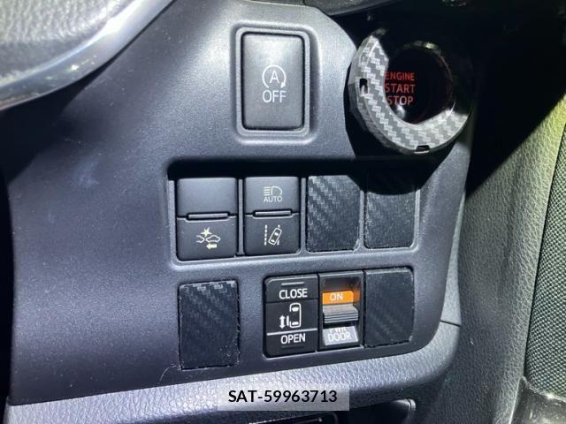 Toyota VOXY 2018-04 7360415-15
