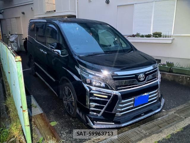 Toyota VOXY 2018-04 7360415-1