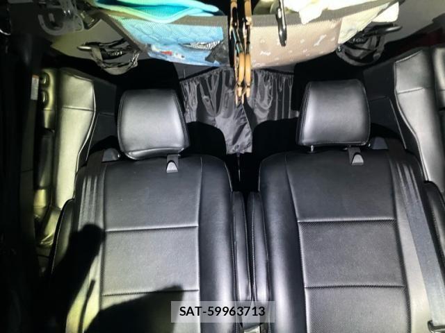 Toyota VOXY 2018-04 7360415-22
