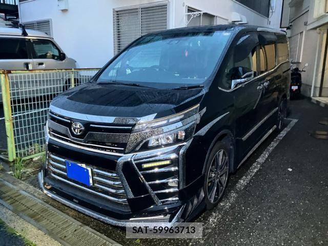 Toyota VOXY 2018-04 7360415-2