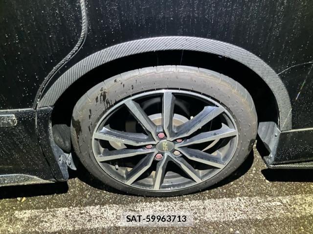 Toyota VOXY 2018-04 7360415-7