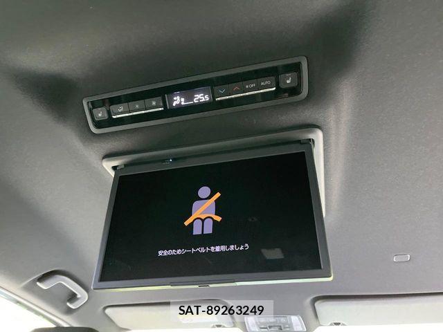 Toyota VOXY 2023-01 7360378-3