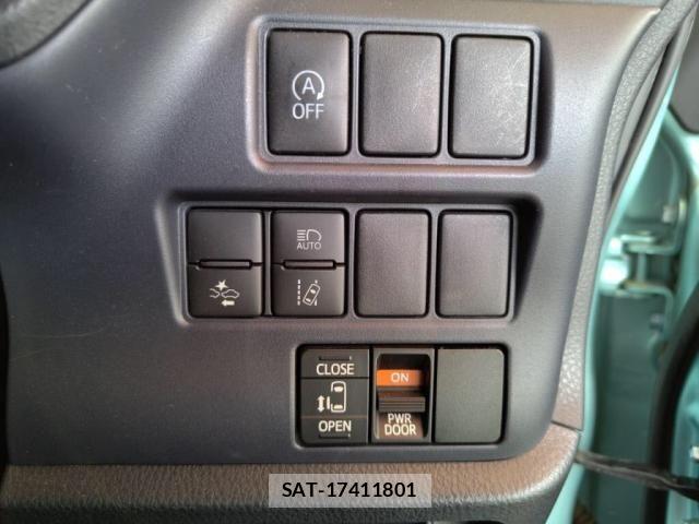 Toyota VOXY 2017-05 7360412-15