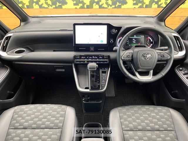 Toyota VOXY 2025-04 7360384-1