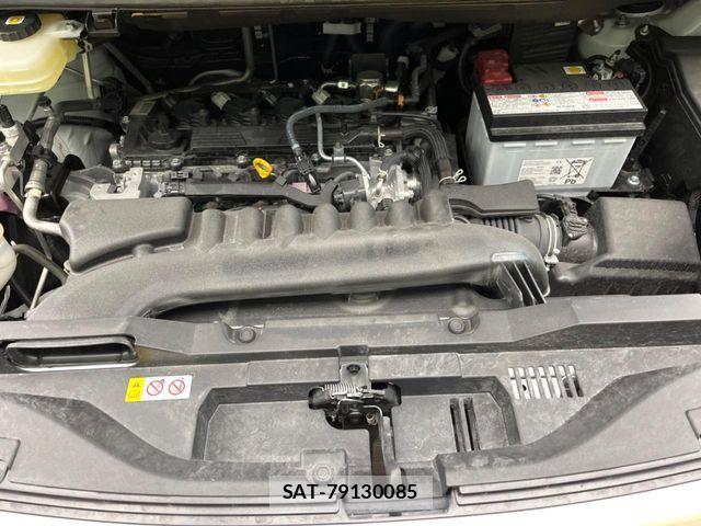 Toyota VOXY 2025-04 7360384-19