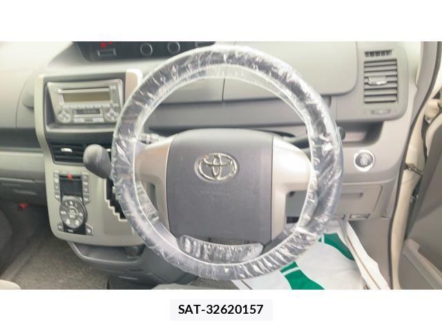 Toyota VOXY 2008-02 7360434-13
