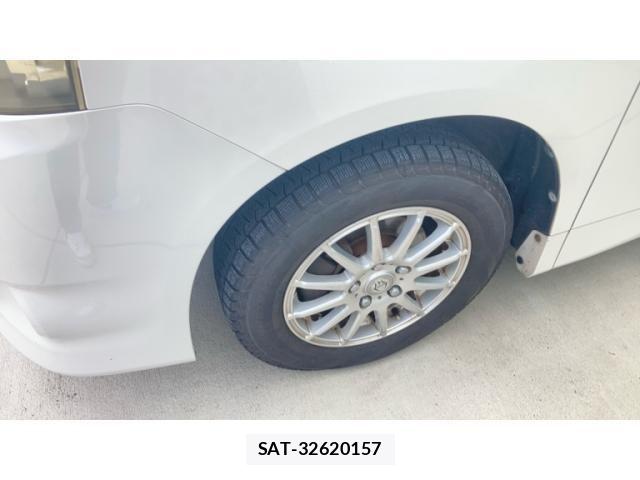 Toyota VOXY 2008-02 7360434-3