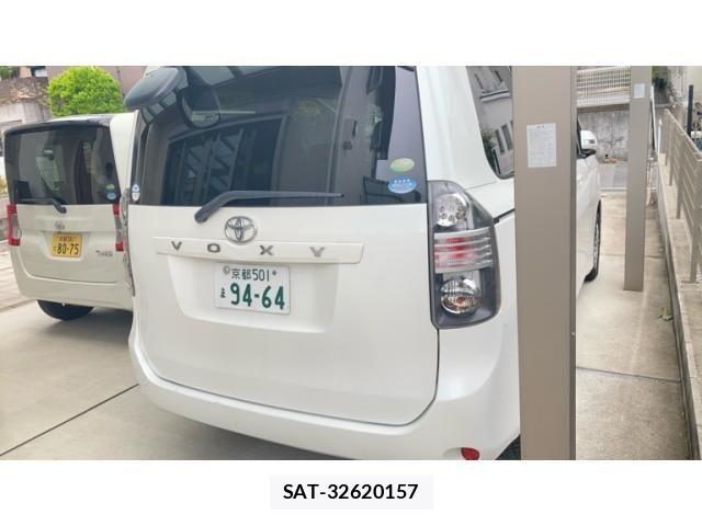 Toyota VOXY 2008-02 7360434-7