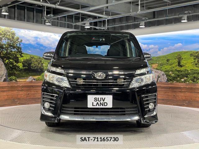 Toyota VOXY 2015-12 7360408-14