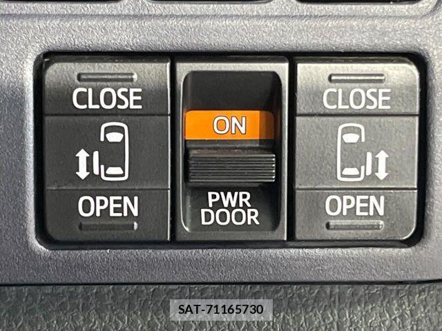 Toyota VOXY 2015-12 7360408-5
