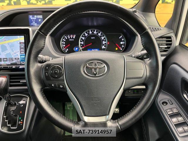 Toyota VOXY 2015-11 7360414-10