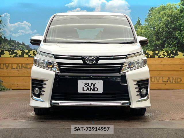 Toyota VOXY 2015-11 7360414-13