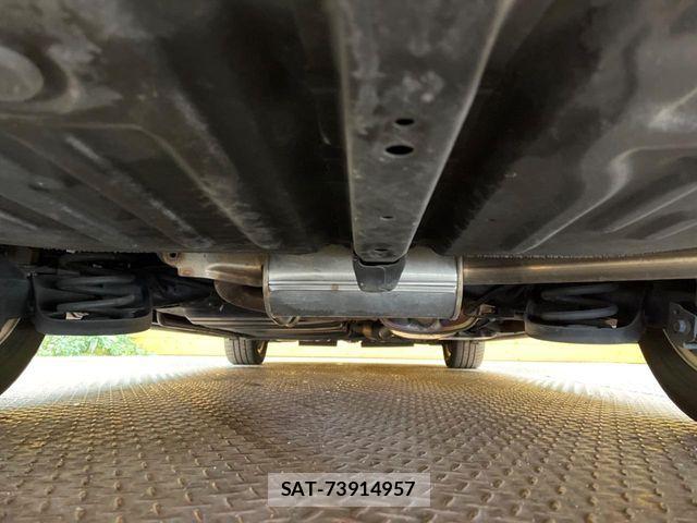 Toyota VOXY 2015-11 7360414-18