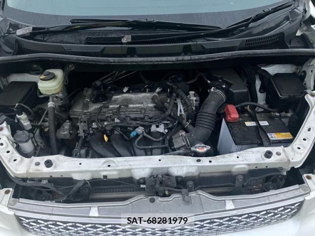 Toyota VOXY 2012-04 7378978-20