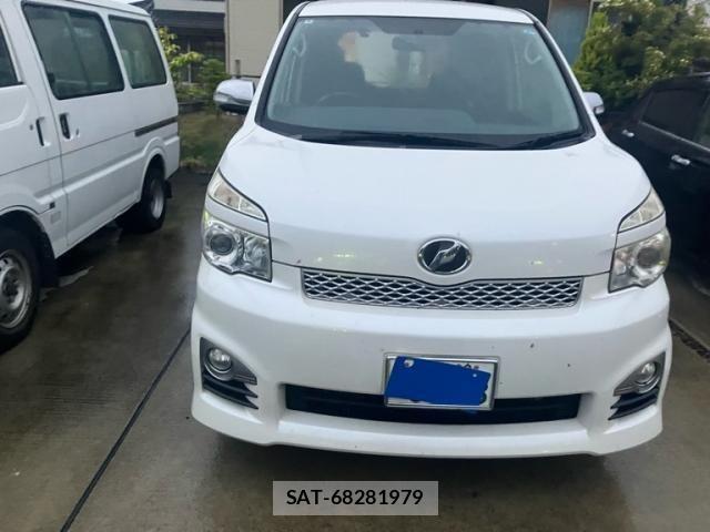 Toyota VOXY 2012-04 7378978-2