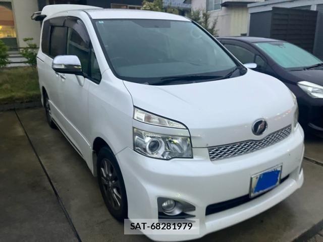 Toyota VOXY 2012-04 7378978-3