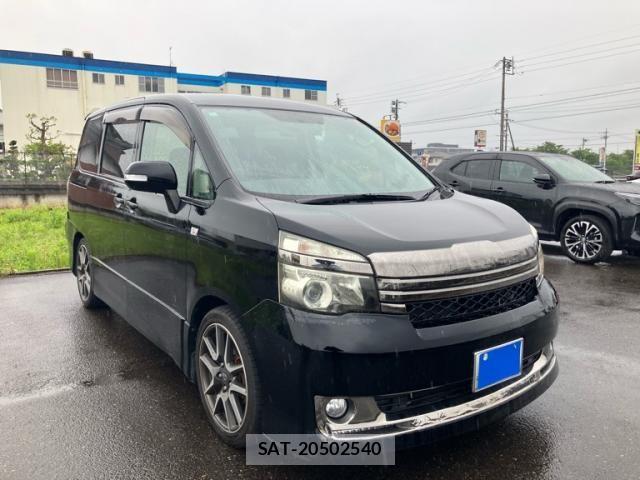 Toyota VOXY 2011-06 7378979-1