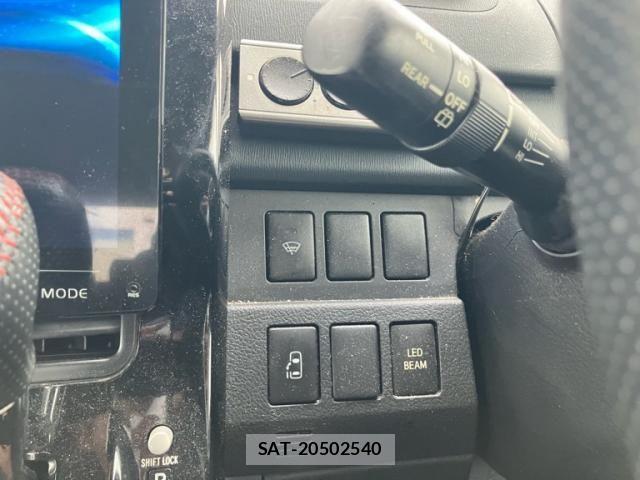Toyota VOXY 2011-06 7378979-20