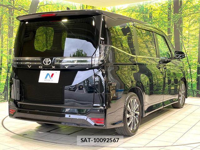 Toyota VOXY 2023-04 7394734-16