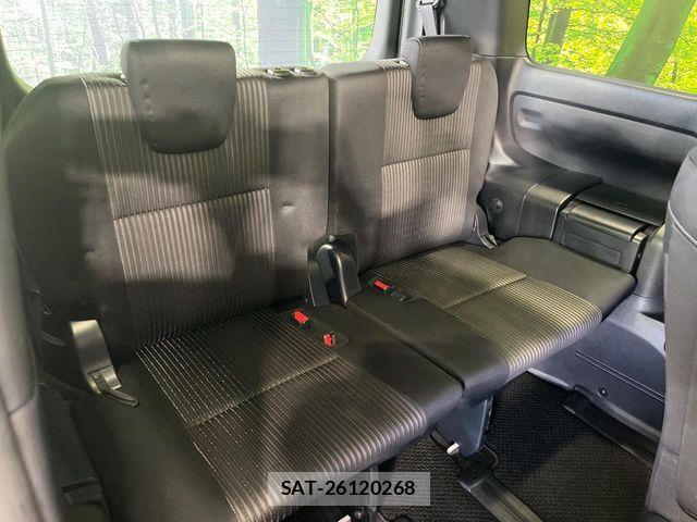 Toyota VOXY 2019-03 7391291-9