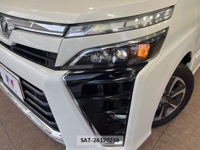 Toyota VOXY 2019-03 7391291-12