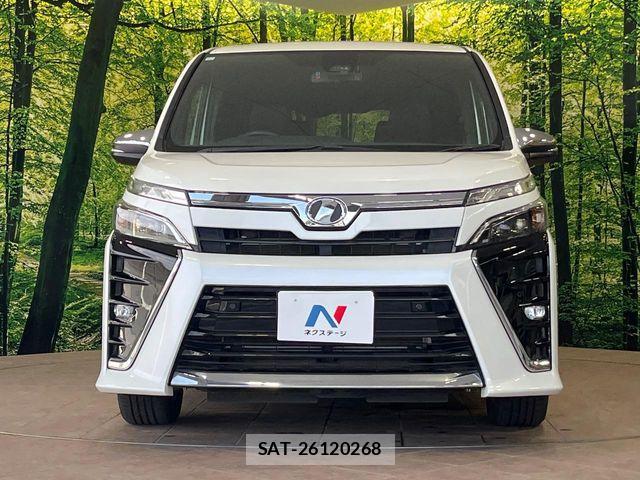Toyota VOXY 2019-03 7391291-14