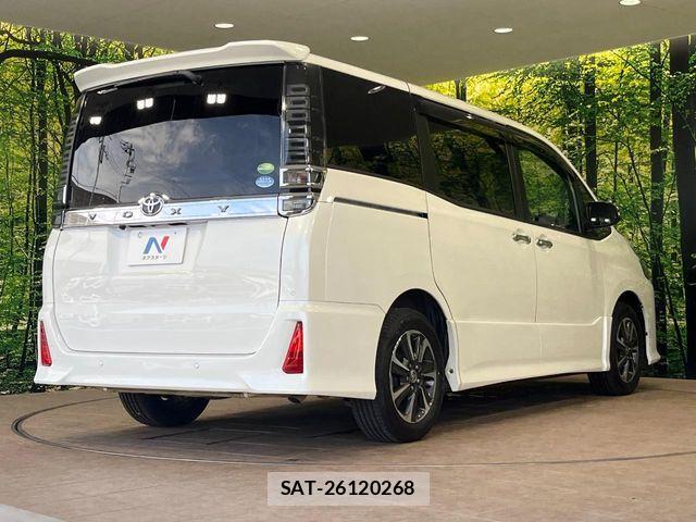 Toyota VOXY 2019-03 7391291-17